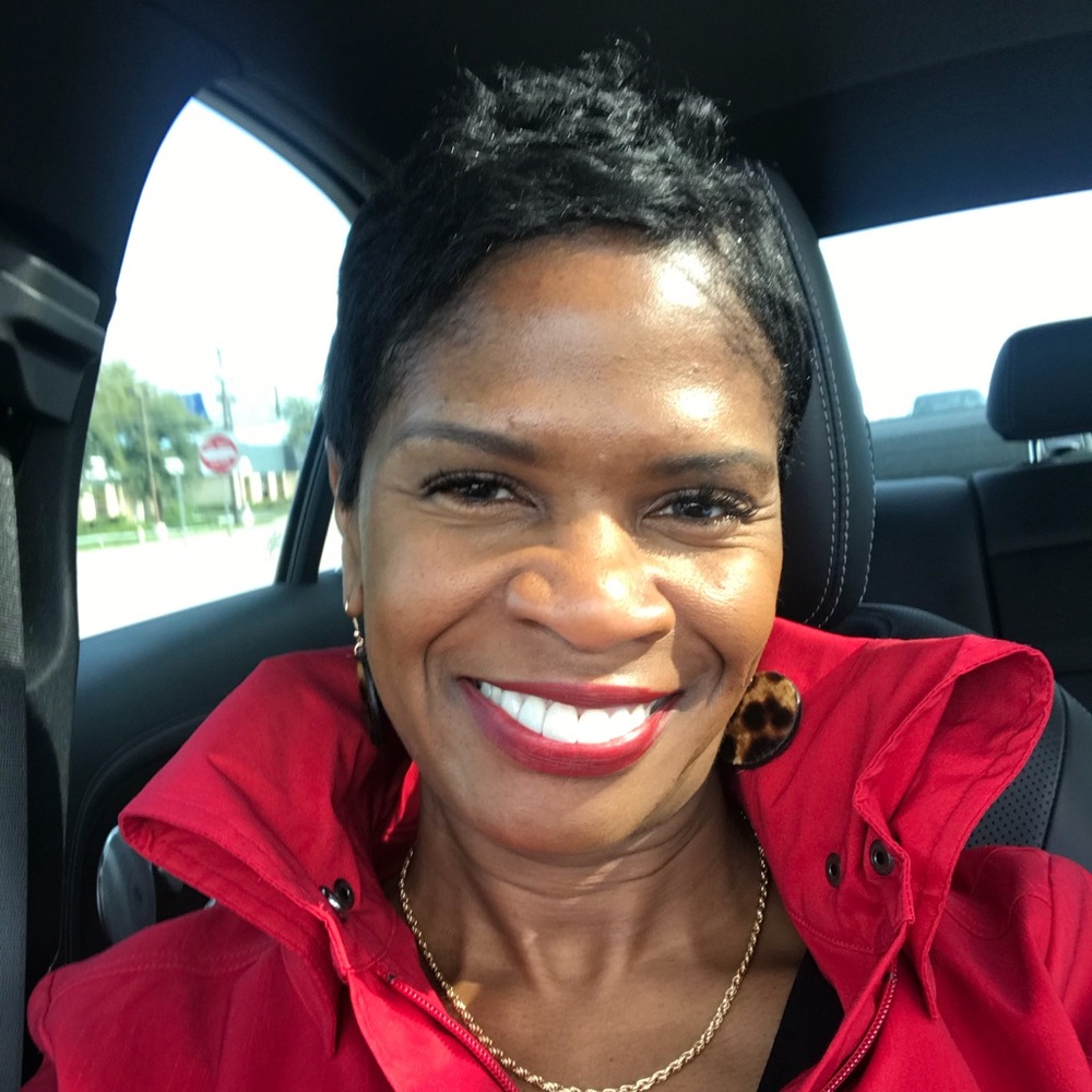 Meet your Posher, Angela